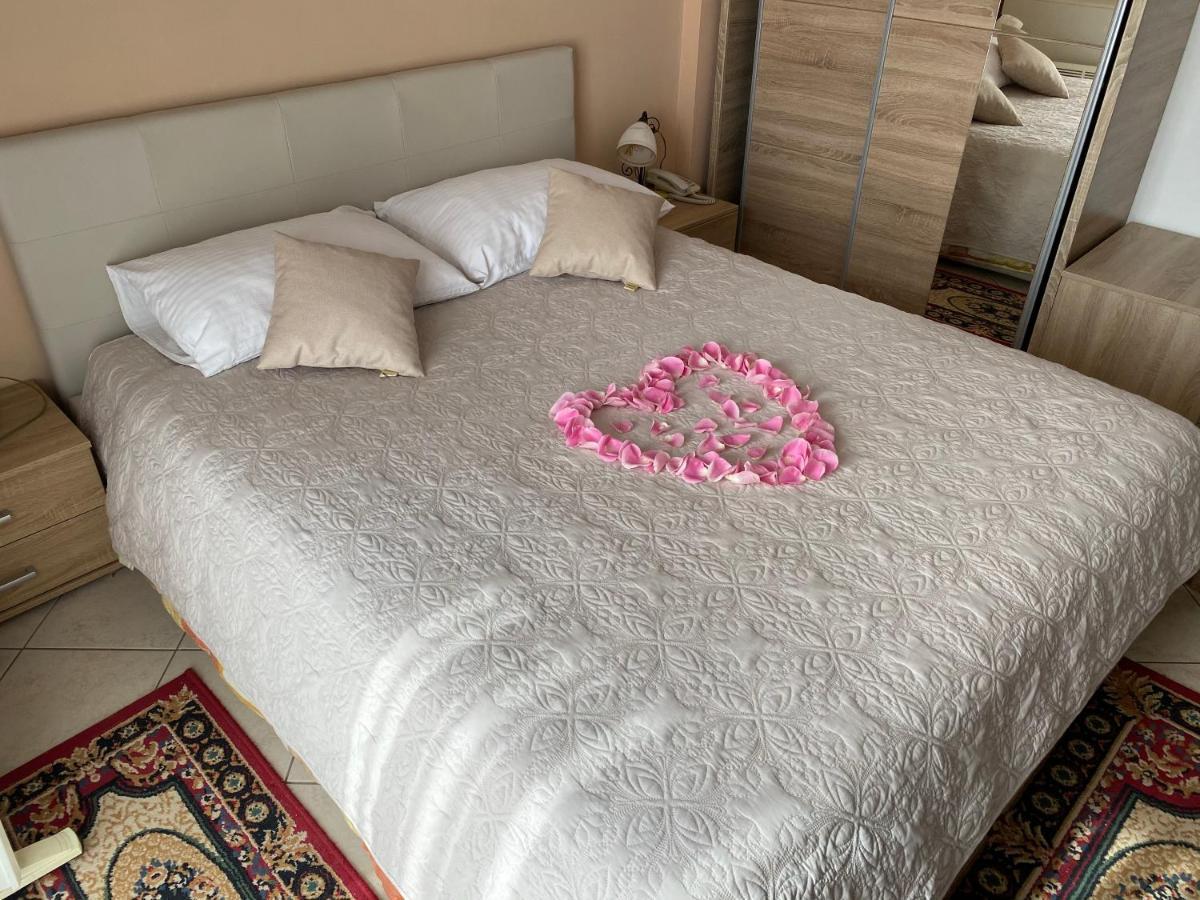 Hotel Aurora Pula Dış mekan fotoğraf
