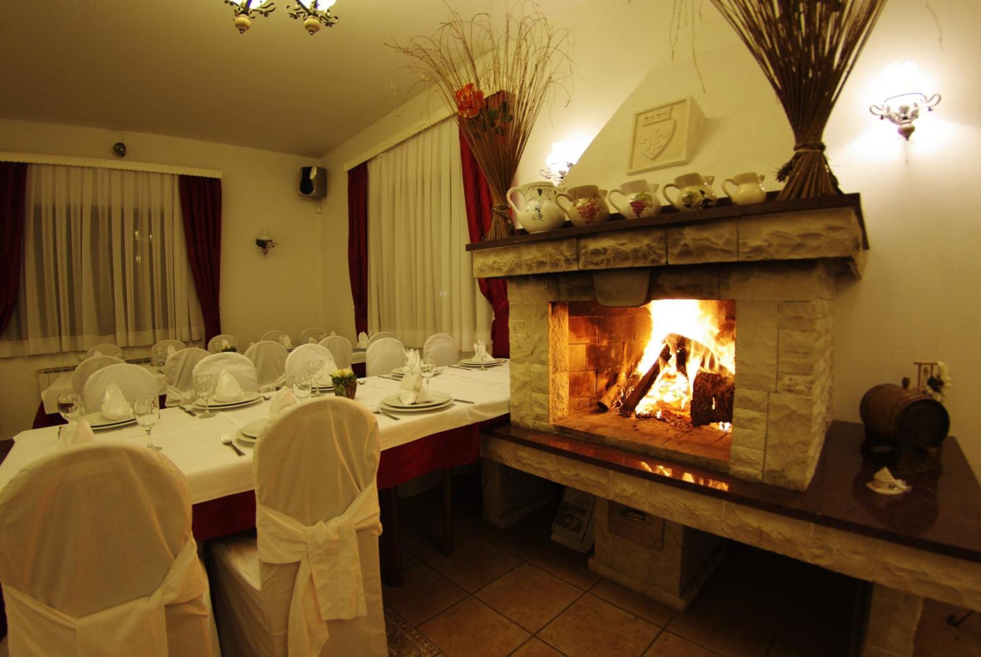 Hotel Aurora Pula Dış mekan fotoğraf