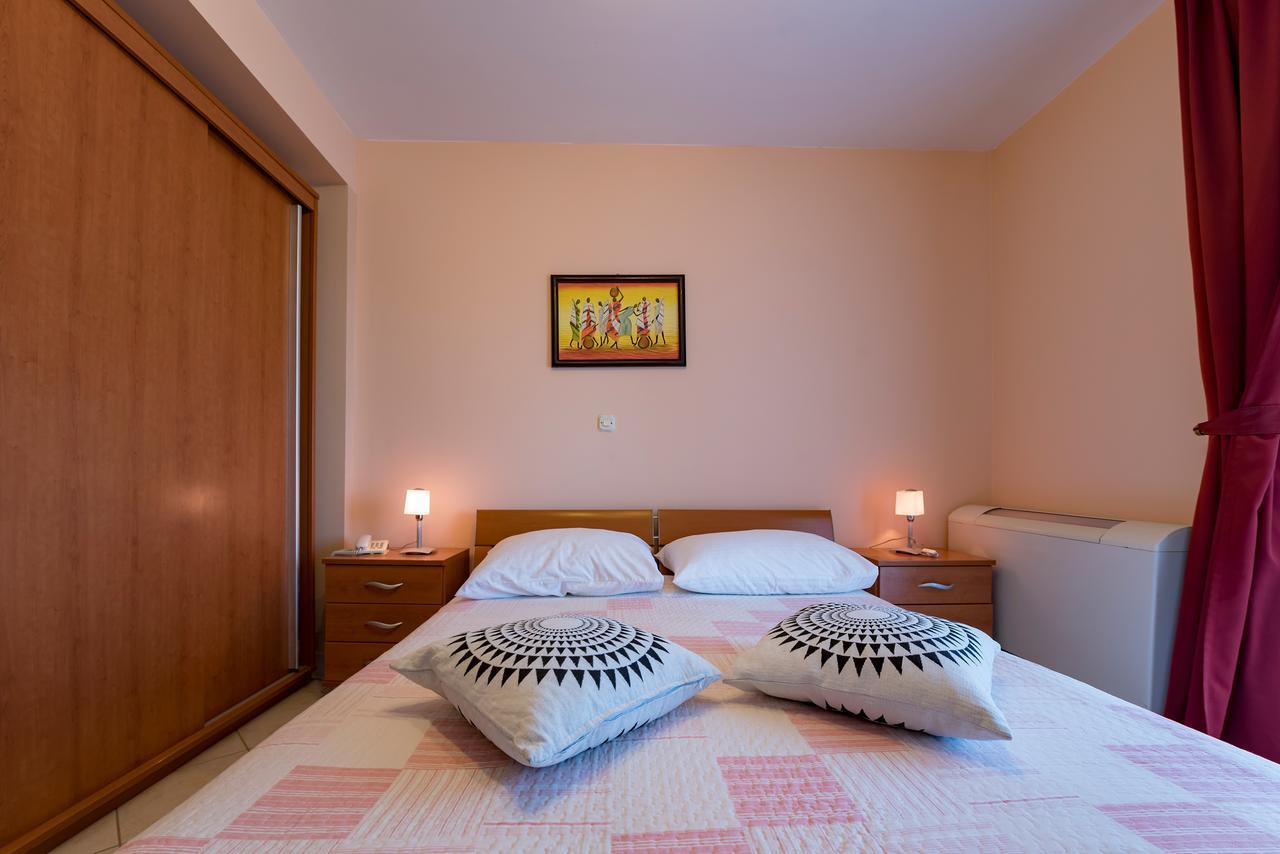 Hotel Aurora Pula Dış mekan fotoğraf